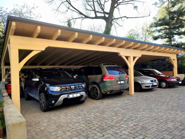 11,5×5 m-es PRÉMIUM féltetős fa kocsibeálló – elegancia, precizitás és tartósság egyben